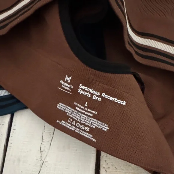 Set of 2- Seamless Racerback Sports Bras - Navy and Chocolate - Picture 2 of 2